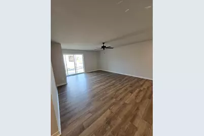 624  Harvest Ln, Hartford, WI 53027 - Photo 6