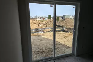 624 Harvest Ln, Hartford, WI 53027 - Photo 6