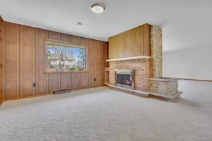 2420 Mayflower Ave, Sheboygan, WI 53083 - Photo 16