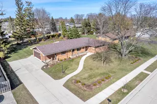 2420 Mayflower Ave, Sheboygan, WI 53083 - Photo 20