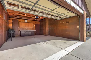 2420 Mayflower Ave, Sheboygan, WI 53083 - Photo 18