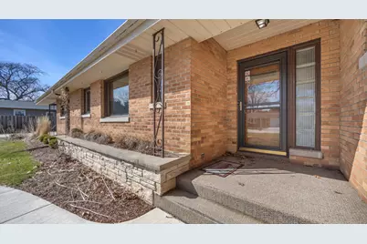 2420  Mayflower Ave, Sheboygan, WI 53083 - Photo 1