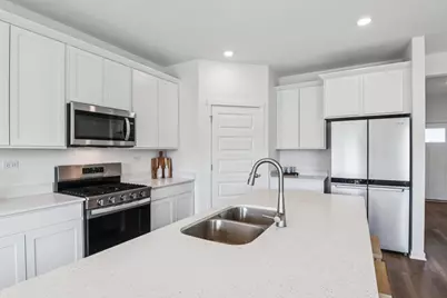 530  Freedom Trl, Burlington, WI 53105 - Photo 6