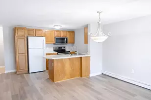 7401 Century Pl, Middleton, WI 53562 - Photo 6