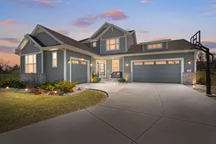 W148N10450 Blackbird Pt, Germantown, WI 53022 - Photo 1