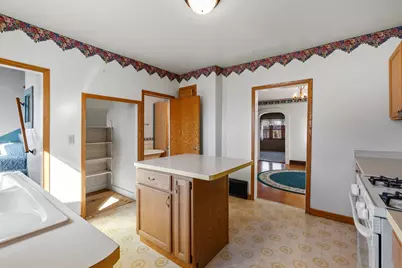 1943 E Hillcrest Ave, Milwaukee, WI 53207 - Photo 10