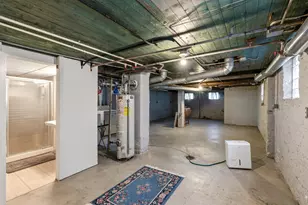 1943 E Hillcrest Ave, Milwaukee, WI 53207 - Photo 28