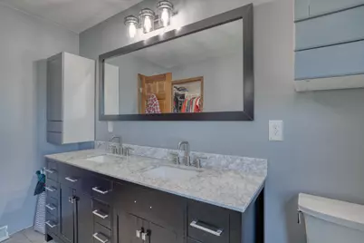 N29W26677  Peterson Dr, Pewaukee, WI 53072 - Photo 16