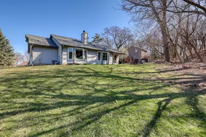 N29W26677  Peterson Dr, Pewaukee, WI 53072 - Photo 30