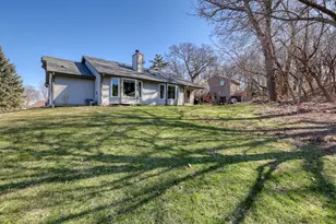 N29W26677 Peterson Dr, Pewaukee, WI 53072 - Photo 30