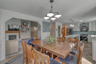 N29W26677 Peterson Dr, Pewaukee, WI 53072 - Photo 10