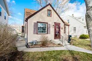 1321 S 115th St, West Allis, WI 53214 - Photo 4