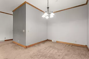 1568 E Gate Dr, Watertown, WI 53094 - Photo 14