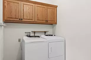 1568 E Gate Dr, Watertown, WI 53094 - Photo 34