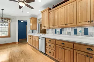 1568 E Gate Dr, Watertown, WI 53094 - Photo 12