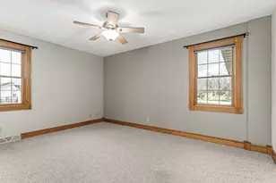 1568 E Gate Dr, Watertown, WI 53094 - Photo 24