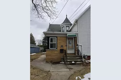1420  Hawthorne Ave, Two Rivers, WI 54241 - Photo 4