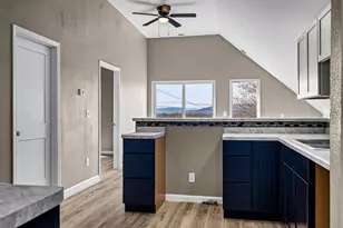 180 S Hill St, Fountain City, WI 54629 - Photo 20