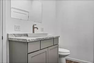 180 S Hill St, Fountain City, WI 54629 - Photo 8