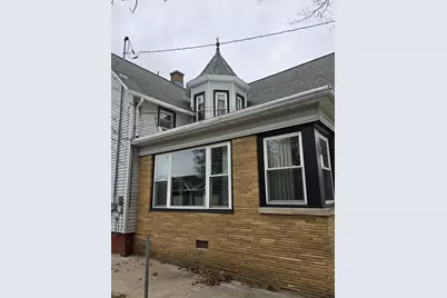 1420  Hawthorne Ave, Two Rivers, WI 54241 - Photo 2