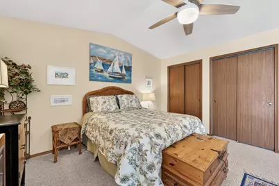 N74W23475  Water Tower Ct #E2, Sussex, WI 53089 - Photo 18