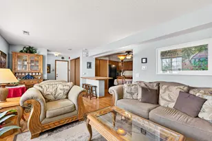 N74W23475 Water Tower Ct, Sussex, WI 53089 - Photo 10