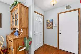 N74W23475 Water Tower Ct, Sussex, WI 53089 - Photo 6