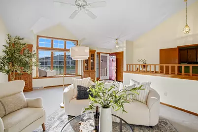 1001  Spring Waters Dr, Oconomowoc, WI 53066 - Photo 4