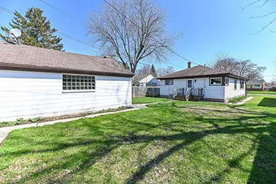 4453 N 69th St, Milwaukee, WI 53218 - Photo 24