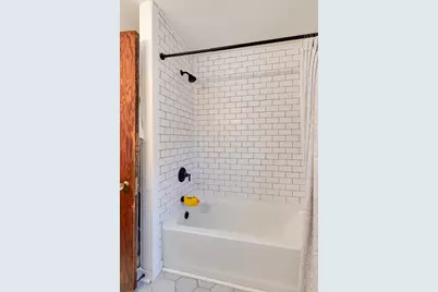 325  14th St, La Crosse, WI 54601 - Photo 24