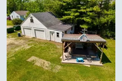 3172 N Riverside Dr, Saukville, WI 53080 - Photo 36