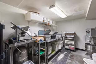 3172 N Riverside Dr, Saukville, WI 53080 - Photo 16