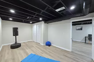 519 W Montclaire Ave, Glendale, WI 53217 - Photo 50