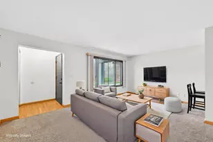 1659 S Carriage Ln, New Berlin, WI 53151 - Photo 4