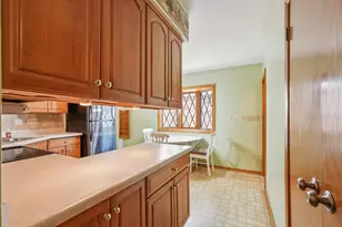 3945 E Holmes Ave, Cudahy, WI 53110 - Photo 32