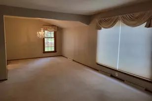 13600 W Forest Knoll Dr, New Berlin, WI 53151 - Photo 28