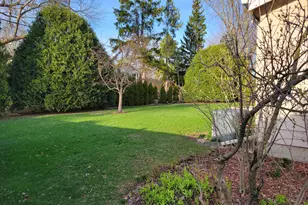 13600 W Forest Knoll Dr, New Berlin, WI 53151 - Photo 44