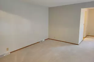 13600 W Forest Knoll Dr, New Berlin, WI 53151 - Photo 30