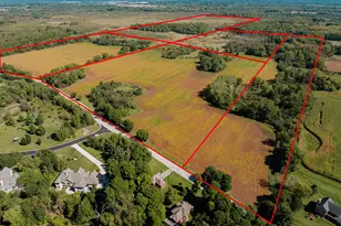 329 S Golden Lake Rd, Summit, WI 53066 - Photo 10