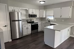 15 Heritage Ln, Fond du Lac, WI 54935 - Photo 4