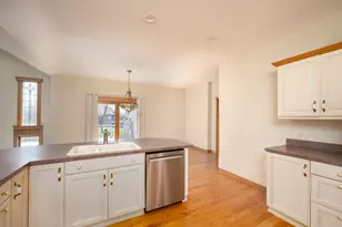 10215 83rd Pl, Pleasant Prairie, WI 53158 - Photo 8