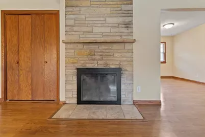 W5906  Valley Pkwy, Shelby, WI 54601 - Photo 10