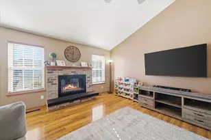 1418 Center St, Hartford, WI 53027 - Photo 4