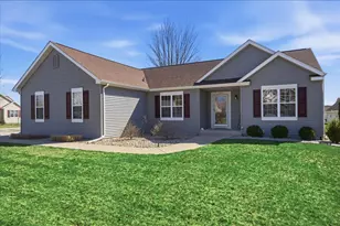 1418 Center St, Hartford, WI 53027 - Photo 1