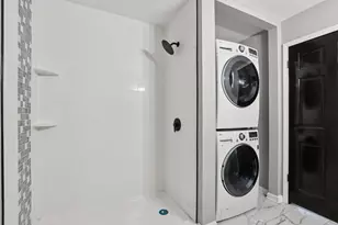 N87W36989 Mapleton Rd, Oconomowoc, WI 53066 - Photo 18