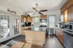 1338 W Brown St, Milwaukee, WI 53205 - Photo 4