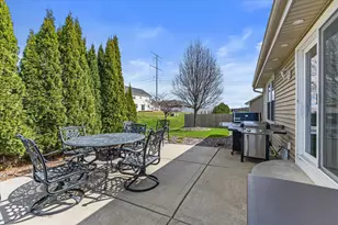 8316 Ivanhoe Pl, Sturtevant, WI 53177 - Photo 36