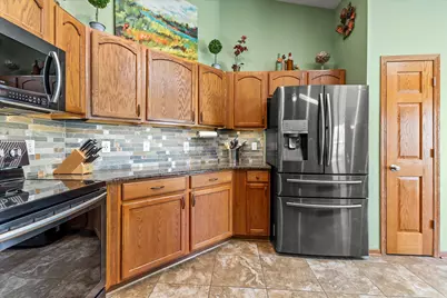 8316  Ivanhoe Pl, Sturtevant, WI 53177 - Photo 10