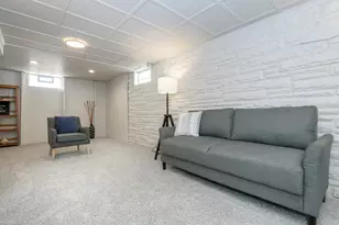 1363 S 91st St, West Allis, WI 53214 - Photo 24