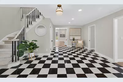 10525 N Fairway Ln, Mequon, WI 53092 - Photo 2